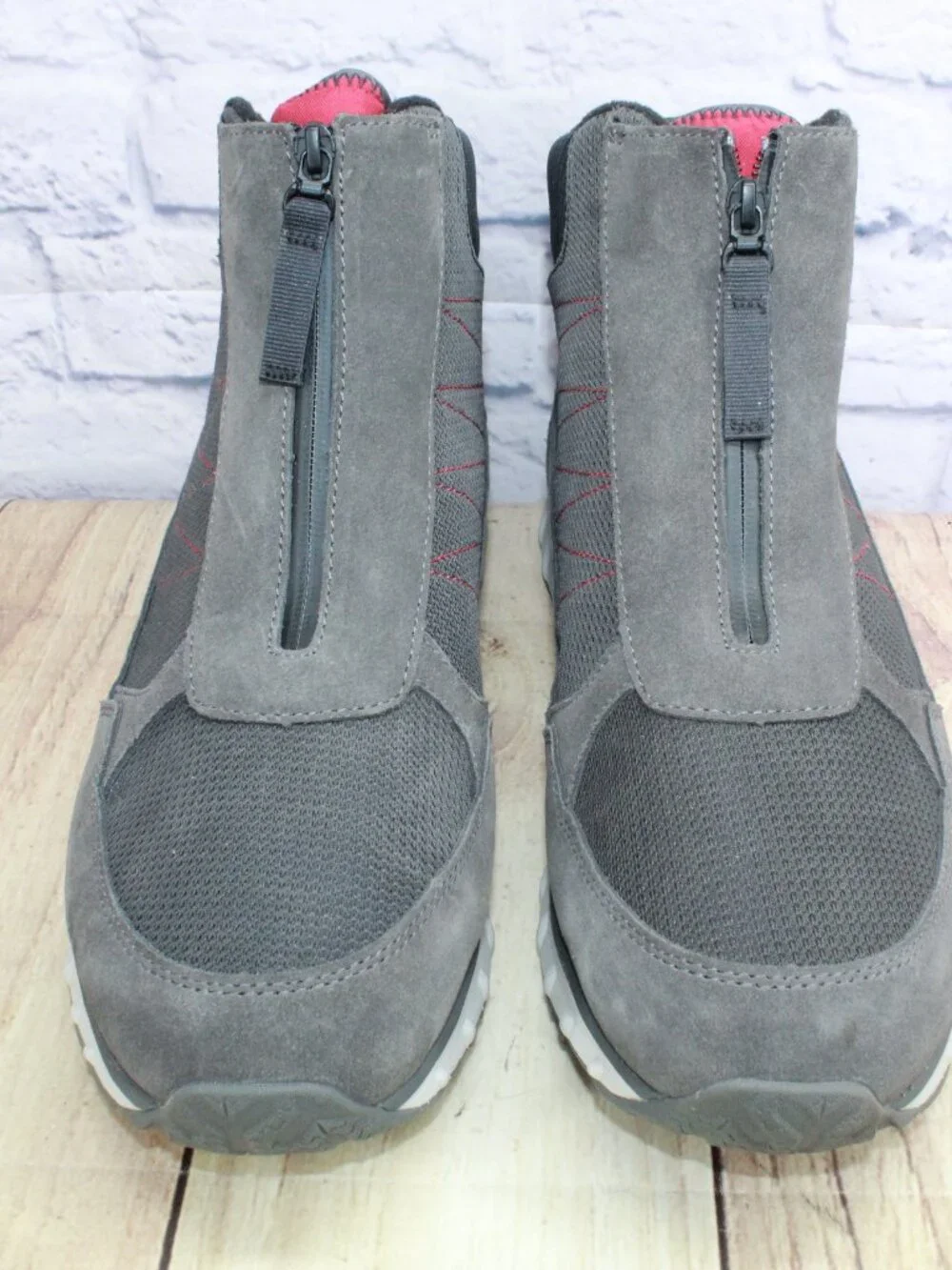 LL Bean Snow Sneaker 5 Gray Suede Waterproof Insulated Winter Boots Size 13 NWT